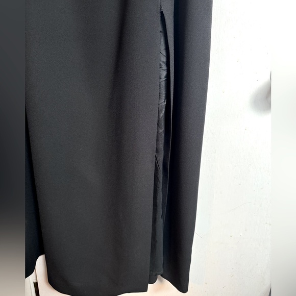 Black formal dress with sexy slit up left leg - Picture 3 of 8